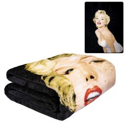 Plush Throw Blanket - Marilyn Monroe White Dress - QUEEN BED 79"x 95" - Special Edition Faux Fur Blanket For Beds, Sofa, Couch, Picnic, Camping