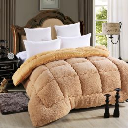 Australian lamb wool winter quilt thickened warm quilt (Color: Camel, size: 110x150)